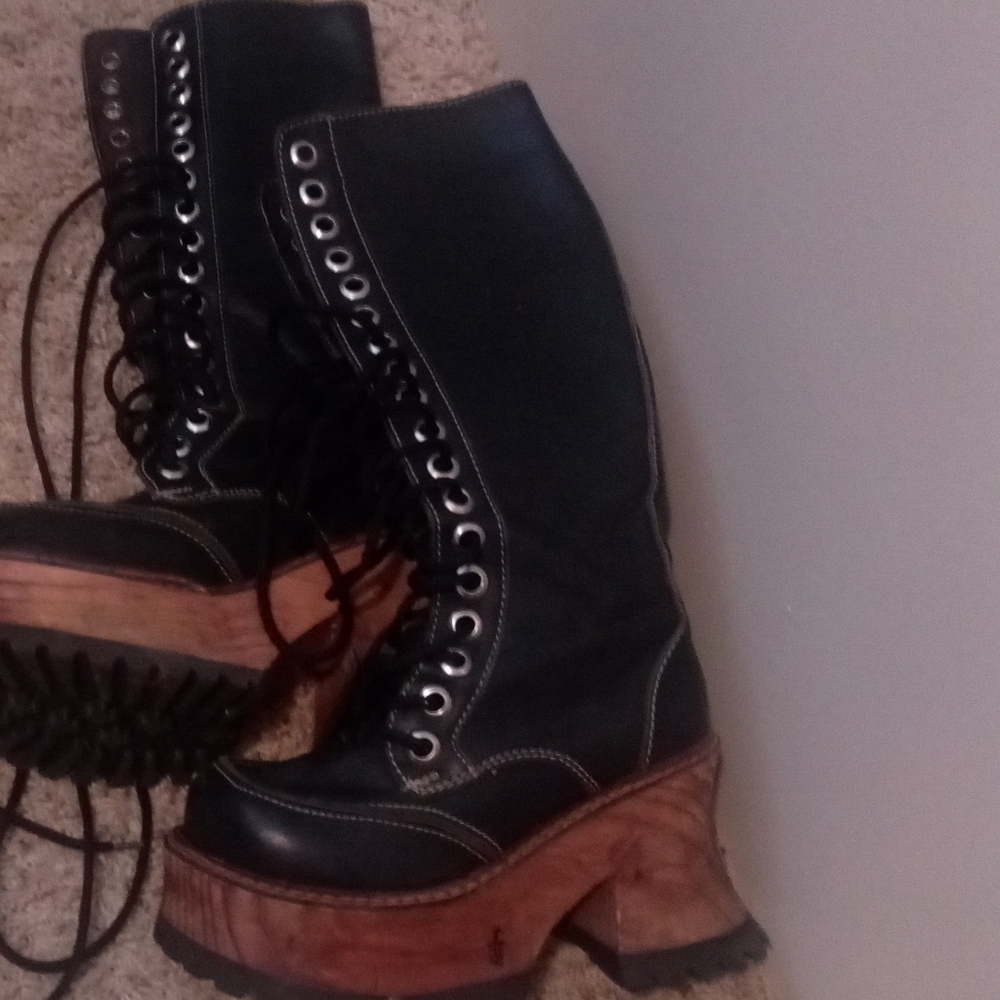 London underground all leather lace up boots